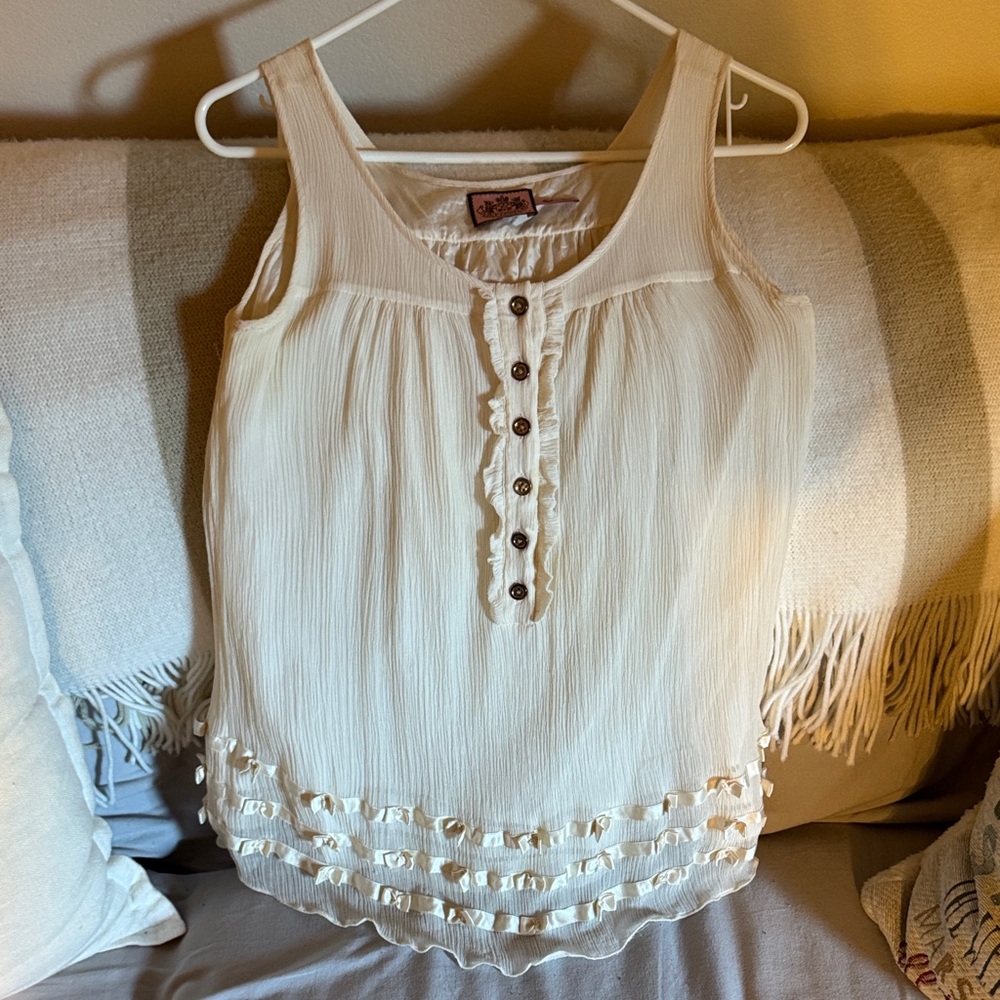 Juicy Couture Cream Sleeveless Blouse with Button Accents